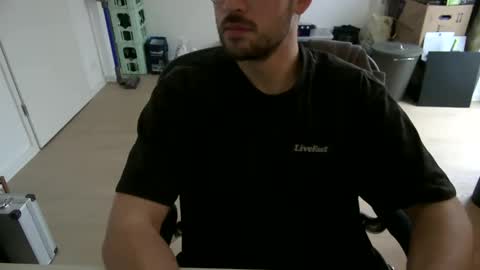 Snapshot of fabian_196 chatting on 19, 11, 2025 Call me bitch online show from 19, 11, 2025