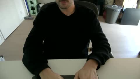 Snapshot of fabian_196 chatting on 23, 11, 2025 Call me bitch online show from 23, 11, 2025