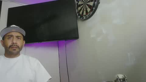 Mark online show from 4, 11, 2025