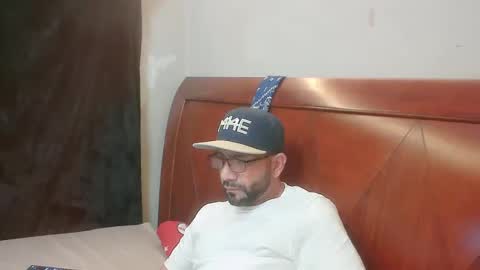 Snapshot of faded805 chatting on 7, 3, 2026 Mark online show from 7, 3, 2026