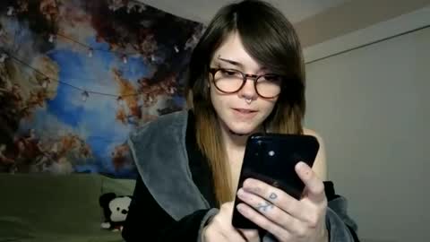 Snapshot of faerienugs chatting on 8, 1, 2025 Faerie 3 online show from 8, 1, 2025