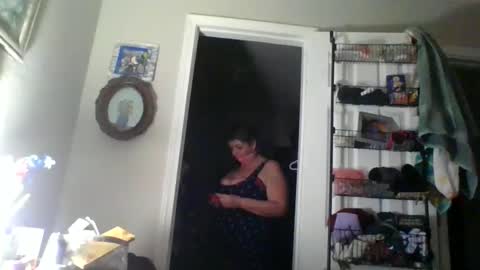 faidra mae online show from 21, 1, 2025