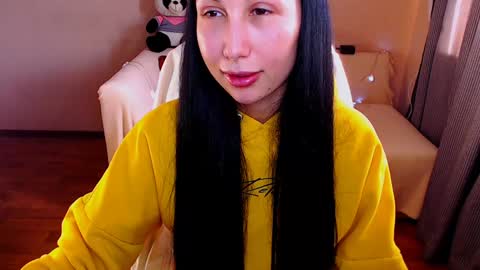 Elli  online show from 9, 12, 2024