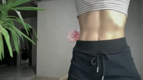 fairy_face online show from 16, 9, 2025