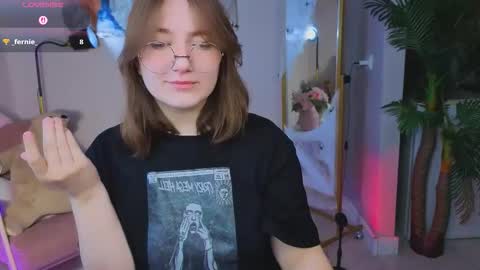 Snapshot of fairy_tara chatting on 24, 10, 2025 Tara online show from 24, 10, 2025