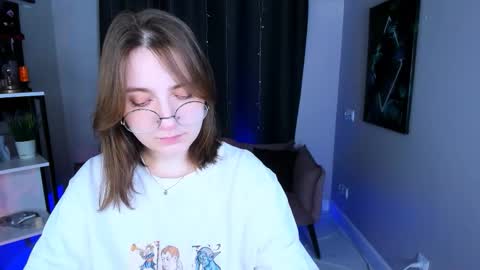 Snapshot of fairy_tara chatting on 4, 11, 2025 Tara online show from 4, 11, 2025