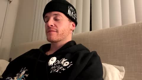 Travis online show from 28, 1, 2025