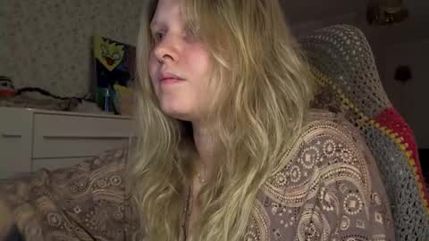 Arisha online show from 26, 11, 2025