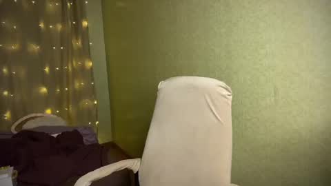 Ilona online show from 10, 1, 2025