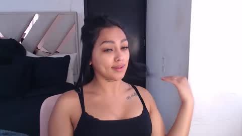 Snapshot of fairylatin chatting on 14, 10, 2025 fairylatin online show from 14, 10, 2025