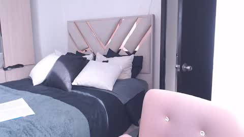 Snapshot of fairylatin chatting on 16, 10, 2025 fairylatin online show from 16, 10, 2025