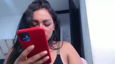 Snapshot of fairylatin chatting on 11, 11, 2025 fairylatin online show from 11, 11, 2025