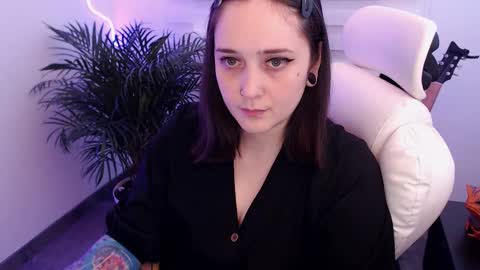 Snapshot of fallenag__ chatting on 8, 11, 2025 OF fallenag 1 online show from 8, 11, 2025