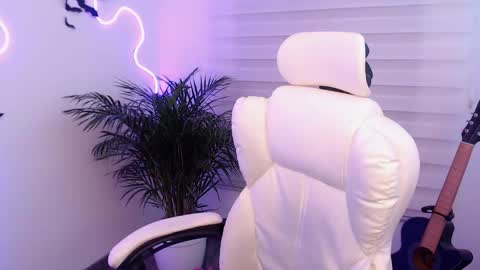 Snapshot of fallenag__ chatting on 24, 11, 2025 OF fallenag 1 online show from 24, 11, 2025