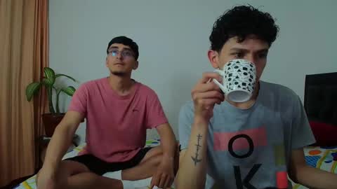 Snapshot of fallgays chatting on 24, 11, 2025 FallGays online show from 24, 11, 2025