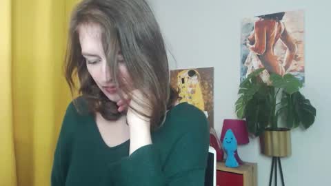 Nadine online show from 30, 9, 2025