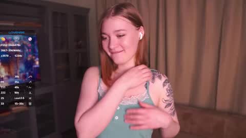 Snapshot of fannyedger chatting on 20, 12, 2025 Adele online show from 20, 12, 2025