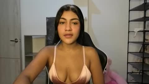 Snapshot of fantasy_05 chatting on 30, 11, 2025 fantasy_05 online show from 30, 11, 2025