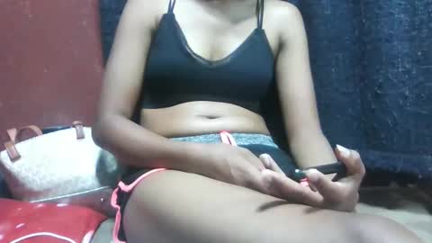 Snapshot of farantsaaly1 chatting on 3, 11, 2025 farantsaaly1 online show from 3, 11, 2025