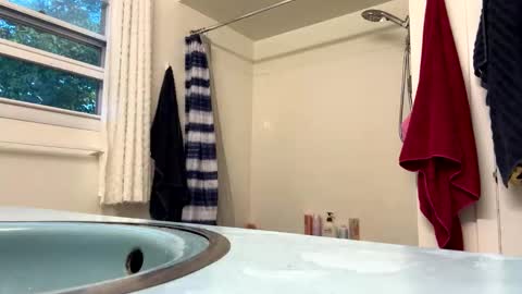 Snapshot of farmercock738287 chatting on 27, 9, 2025 farmercock738287 online show from 27, 9, 2025