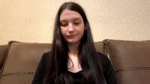 Aurora 18yo online show from 20, 3, 2026