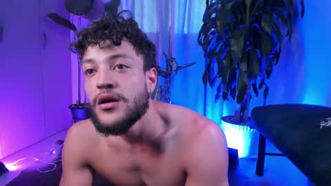 Snapshot of felixsantox chatting on 24, 10, 2025 FelixSantos online show from 24, 10, 2025