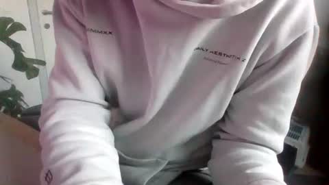 fem_alice_louis_dom online show from 4, 12, 2025