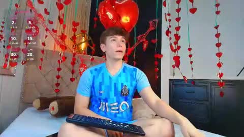 Femboy Max online show from 22, 9, 2025