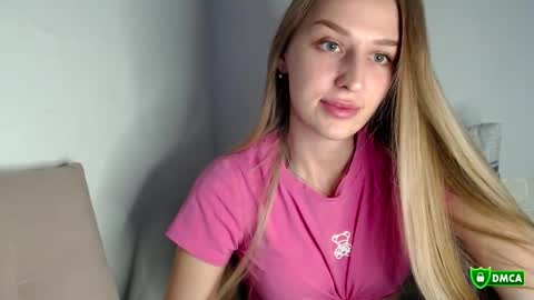 Snapshot of femkedejager chatting on 26, 9, 2025 Femke online show from 26, 9, 2025