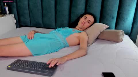 Karol online show from 6, 1, 2025