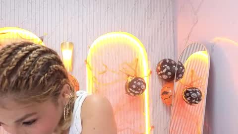 Ferchis  online show from 10, 10, 2025