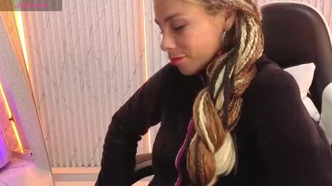 Ferchis  online show from 23, 11, 2025