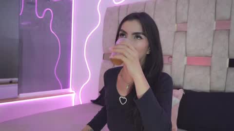 fernanda_thail_ online show from 30, 3, 2026