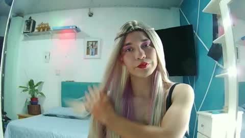 dani hot 4 online show from 21, 9, 2025