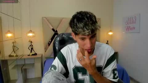 Snapshot of ferphoenix_ chatting on 25, 2, 2026 FER PHOENIX online show from 25, 2, 2026