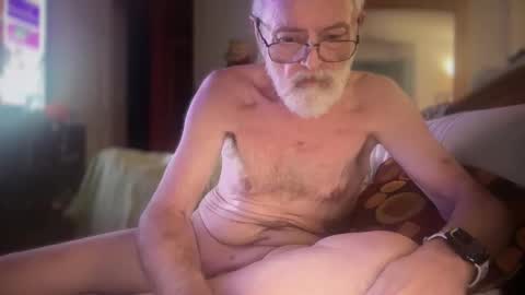 Snapshot of ff_pig chatting on 10, 11, 2025 ff_pig online show from 10, 11, 2025