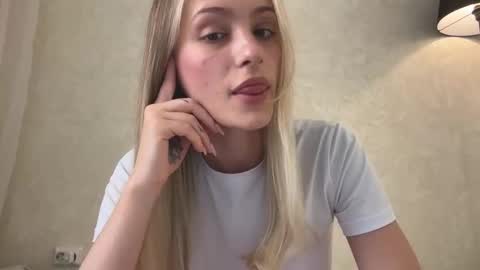 Lisa online show from 8, 10, 2025