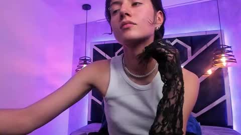   online show from 11, 1, 2025