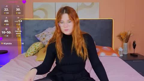 Snapshot of fiery_foxy chatting on 21, 9, 2025 Mabel online show from 21, 9, 2025
