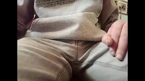 Snapshot of fifi010203 chatting on 19, 11, 2025 fifi010203 online show from 19, 11, 2025