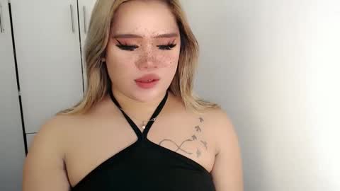 Snapshot of filipina_slutty69xxx chatting on 23, 10, 2025 Angela DONT FORGET TO FOLLOW AND GIVE ME APPRECIATION online show from 23, 10, 2025