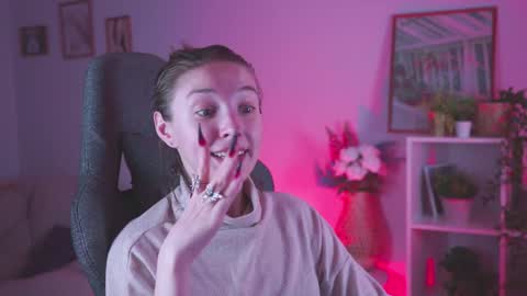 Snapshot of filipinaadams chatting on 14, 12, 2024 cap and Lana  online show from 14, 12, 2024