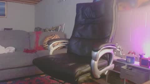 frank online show from 2, 12, 2025