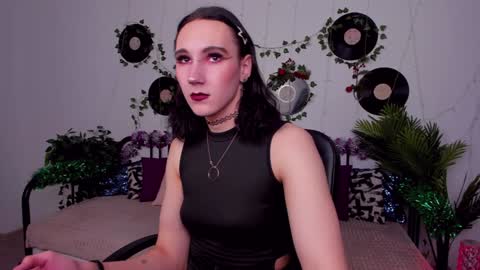 Honey Ill be waiting for you Tue Wed Thu Fri Sat Sun 10am-5pm online show from 31, 12, 2024