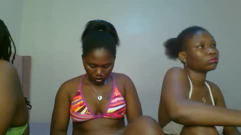 Snapshot of fine_melanie chatting on 4, 2, 2026 melanie online show from 4, 2, 2026