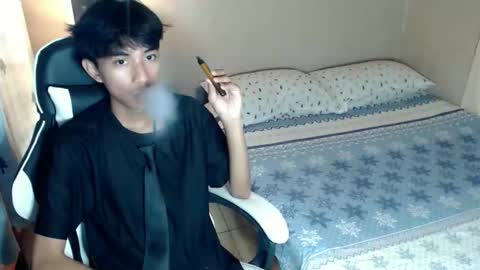 fineboii_rey18 online show from 2, 10, 2025