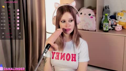 Hey. im DANA Free Lush and Domi control in pvt online show from 15, 11, 2025