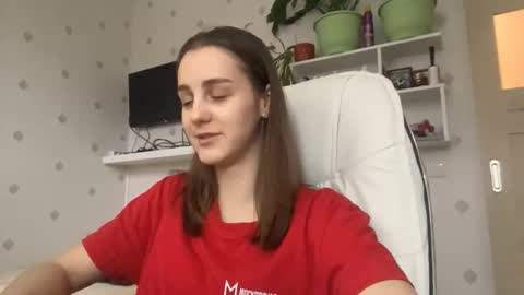 Keite wanna play  Meow online show from 17, 12, 2025