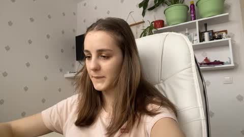 Keite wanna play  Meow online show from 13, 1, 2026