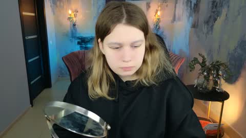 fiora online show from 26, 12, 2024